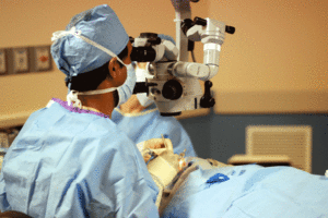 Удаление катаракты хирургическим путем