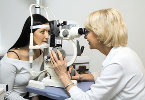 На приеме у офтальмолога