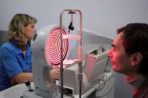 В клинике Эксимер проводят различные операции по коррекции зрения