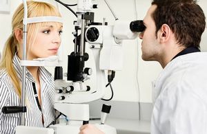 Пофилактический осмотр в глазной клинике