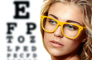 Модные очки для коррекции плохого зрения