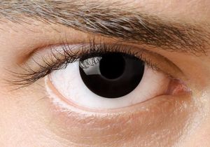 Виды склеральных чёрных линз для глаз и их свойства