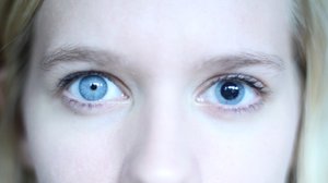 Глаза со зрачками разного размера